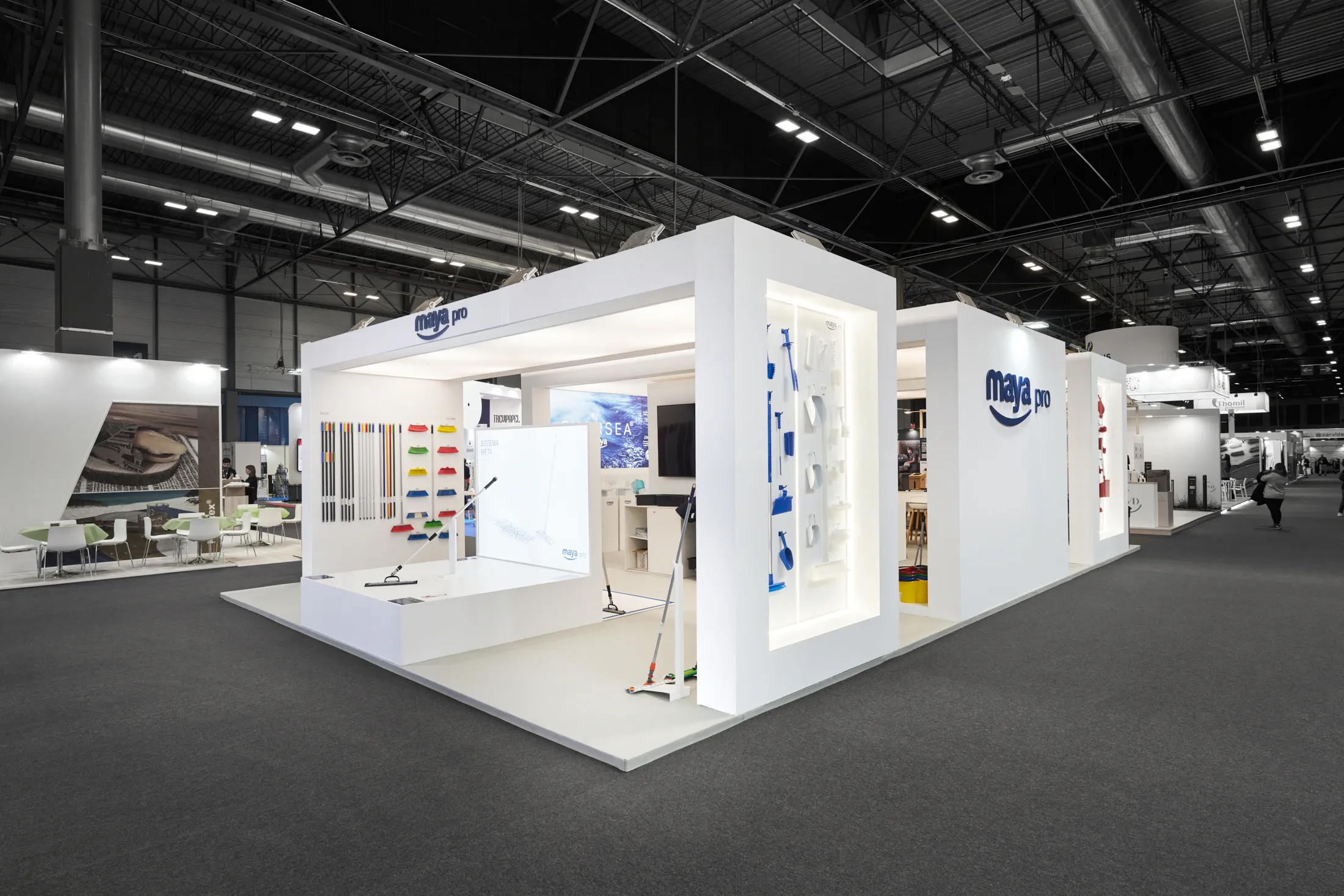 Stand para Tagar - Feria Hábitat Stand para exposición Arcotectura