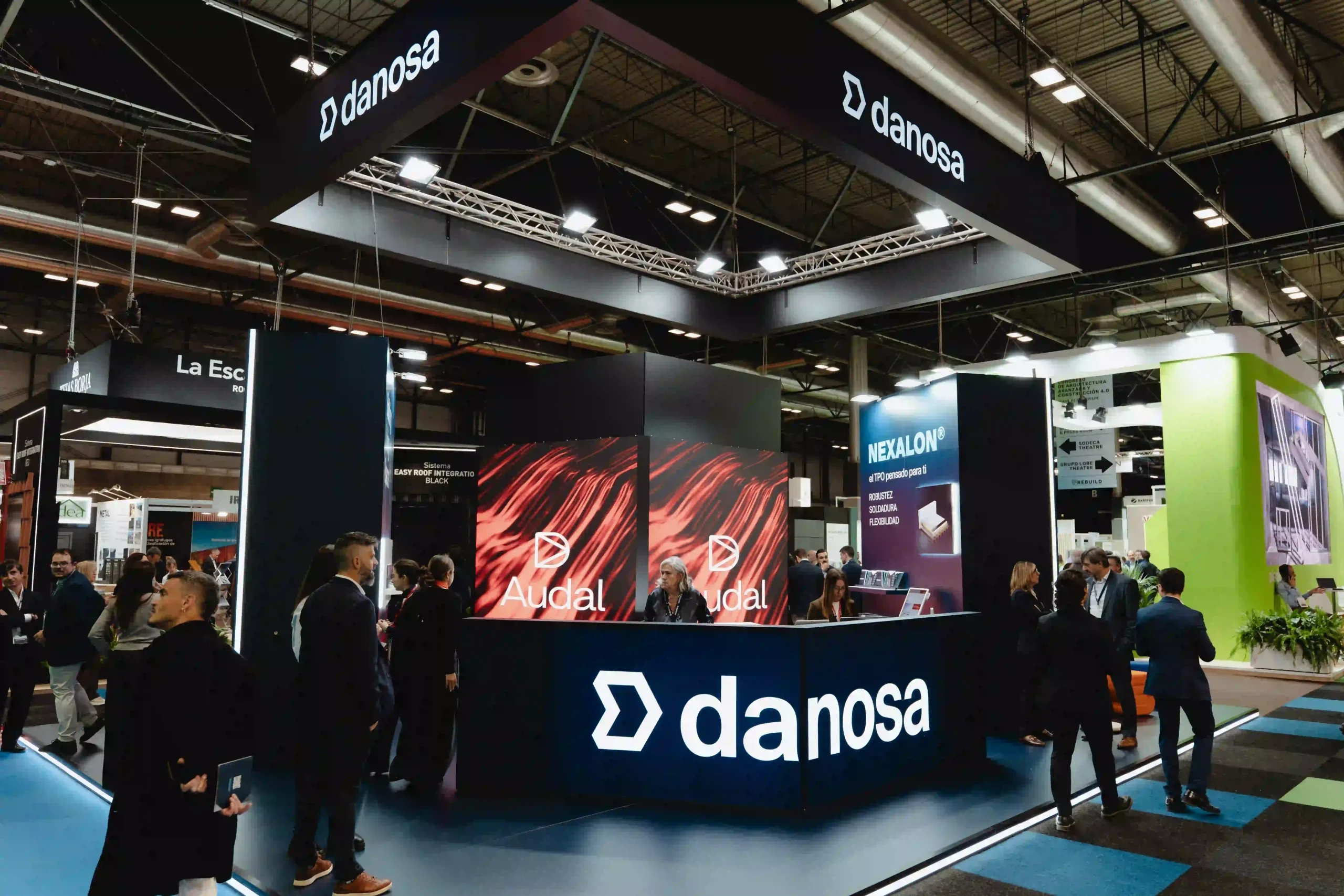 ¿Qué es un stand de feria? Tipos y consejos INTERIORISMO, ARQUITECTURA Arcotectura